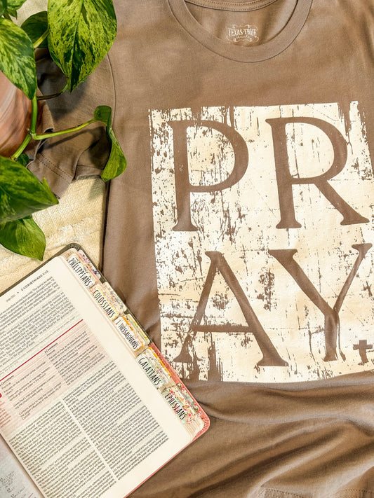 Pray | Tee